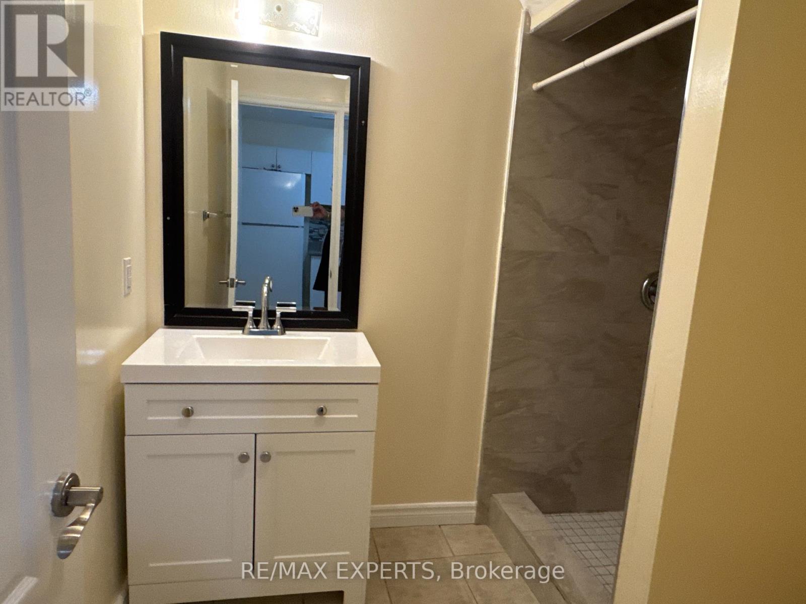 (Basement) - 5 Cadillac Crescent, Brampton, Ontario  L7A 3B3 - Photo 25 - W12632676