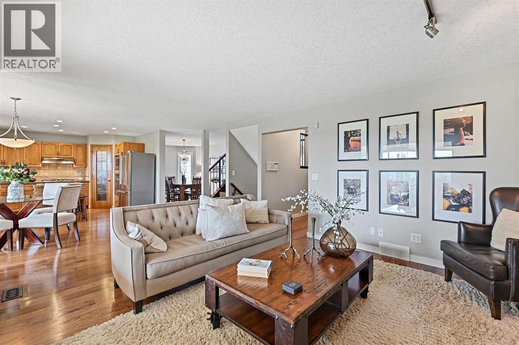 33 Sunset Crescent, Okotoks, Alberta T1S 1P3 - Photo 17 - A2272168