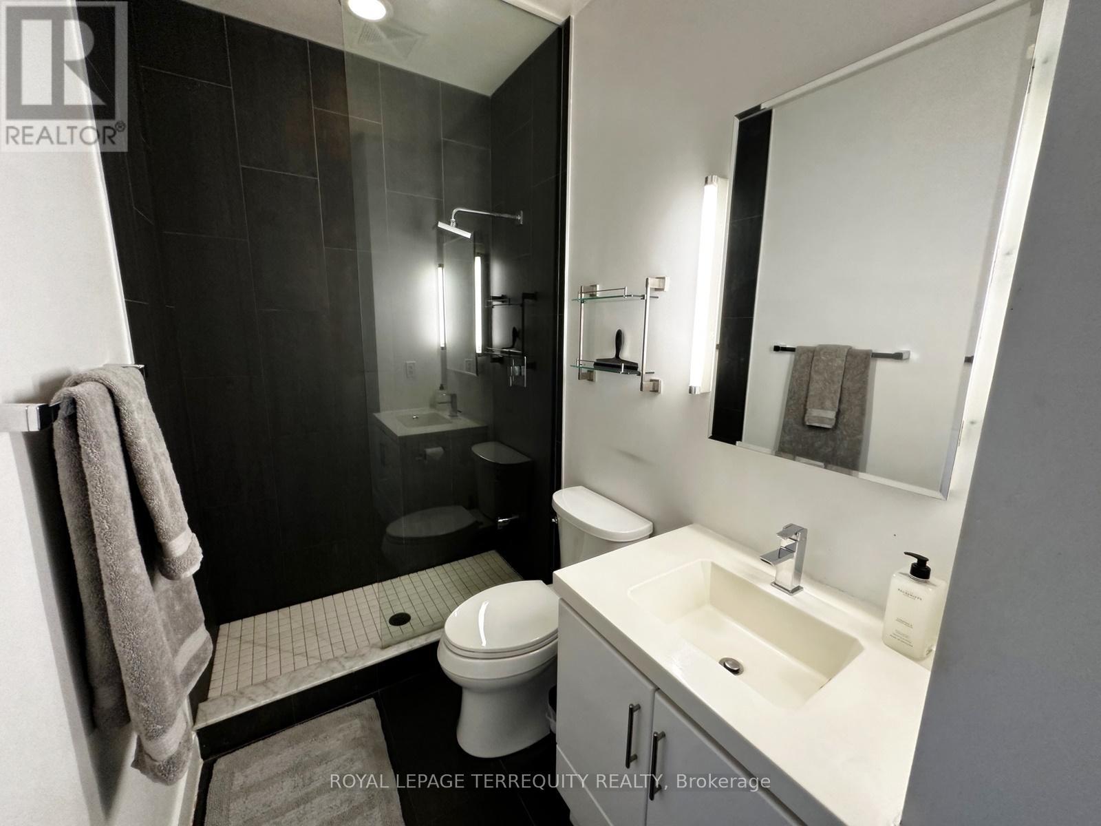 Th117 - 90 Stadium Road, Toronto, Ontario  M5V 3W5 - Photo 21 - C12632708