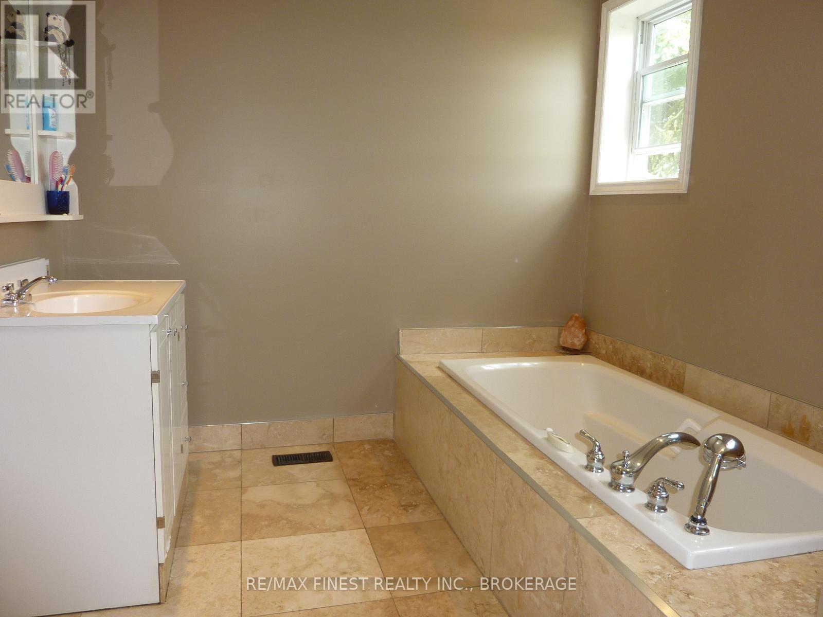 2935 County Road 9, Greater Napanee, Ontario  K7R 3K8 - Photo 25 - X12232017