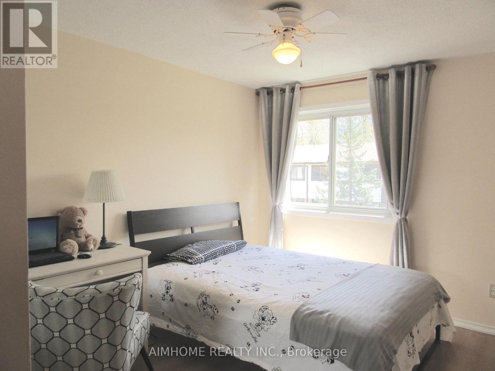 28 - 15 Huntingwood Drive, Toronto, Ontario  M1W 2L7 - Photo 13 - E12632690