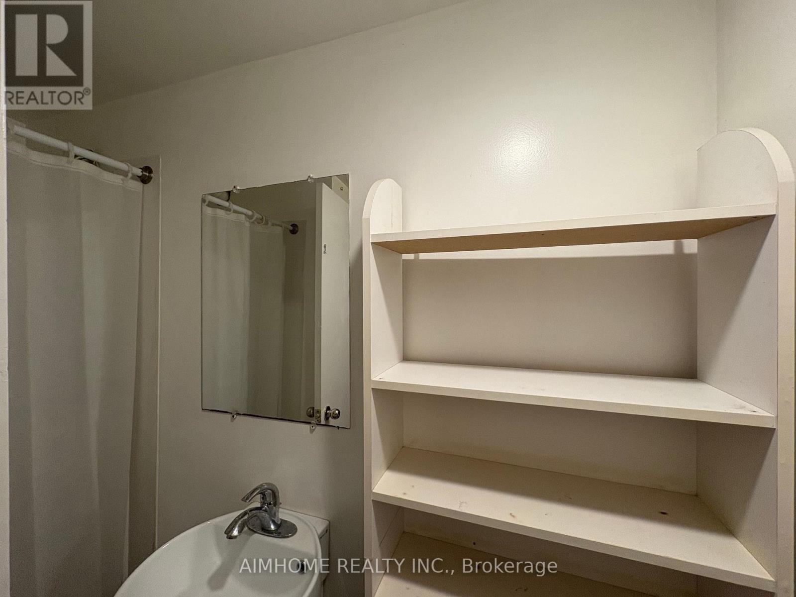 28 - 15 Huntingwood Drive, Toronto, Ontario  M1W 2L7 - Photo 5 - E12632690