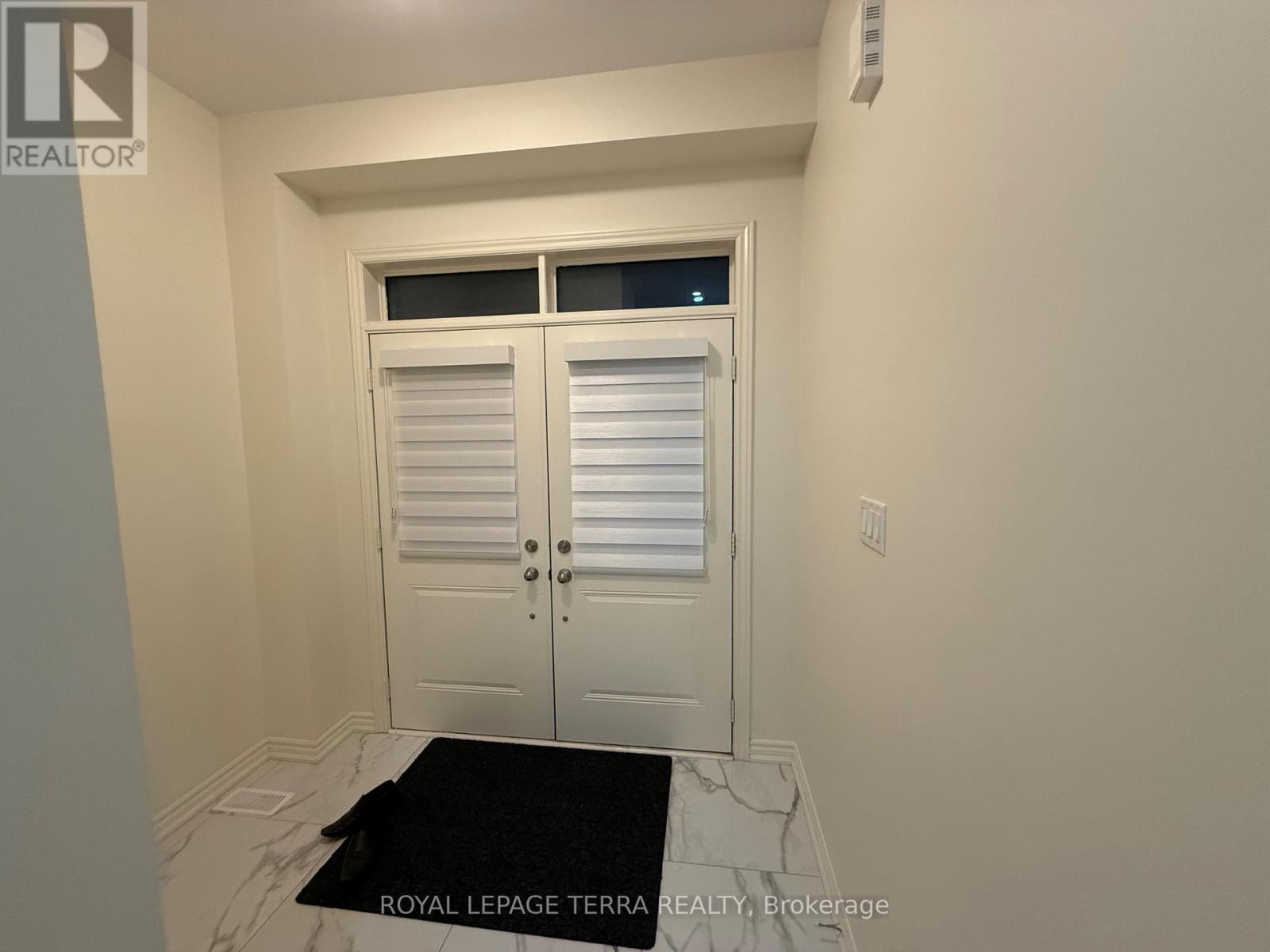 70 Fruitful Crescent, Whitby, Ontario  L1P 0N3 - Photo 3 - E12632694