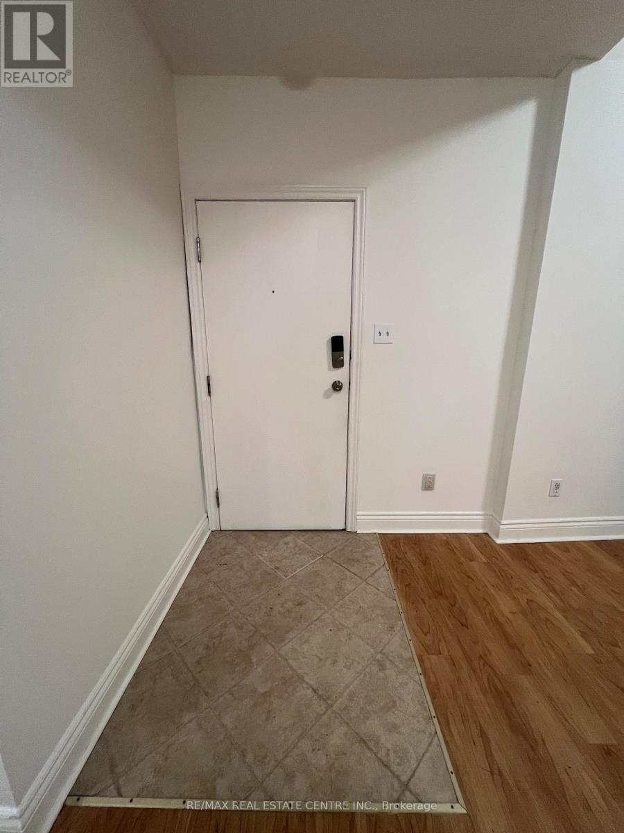 5 - 177 Broadway, Orangeville, Ontario  L9W 1K2 - Photo 3 - W12632718