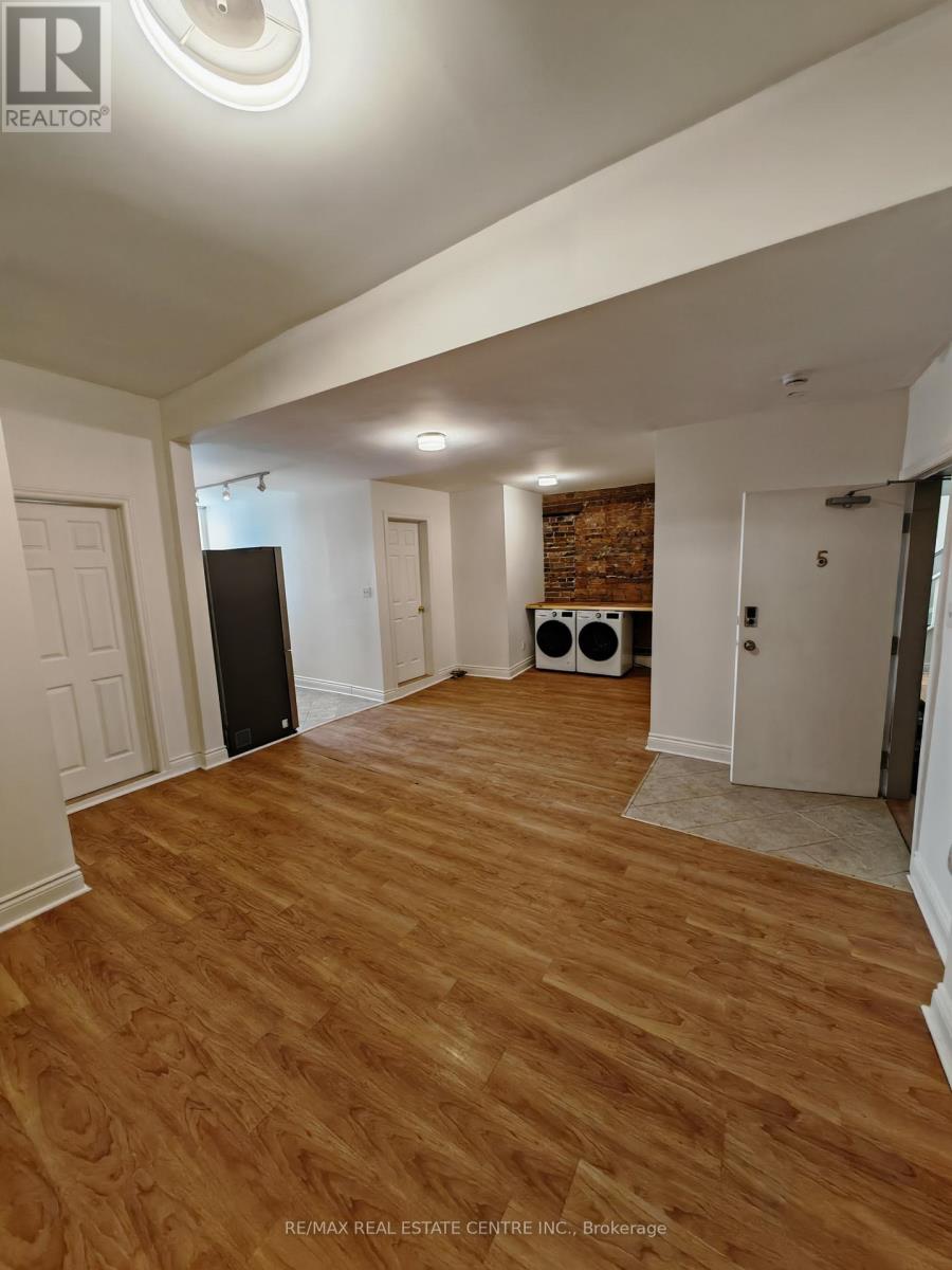 5 - 177 Broadway, Orangeville, Ontario  L9W 1K2 - Photo 4 - W12632718