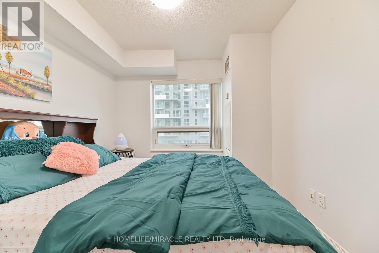 709 - 215 Queen Street E, Brampton, Ontario  L6W 0A9 - Photo 18 - W12632724