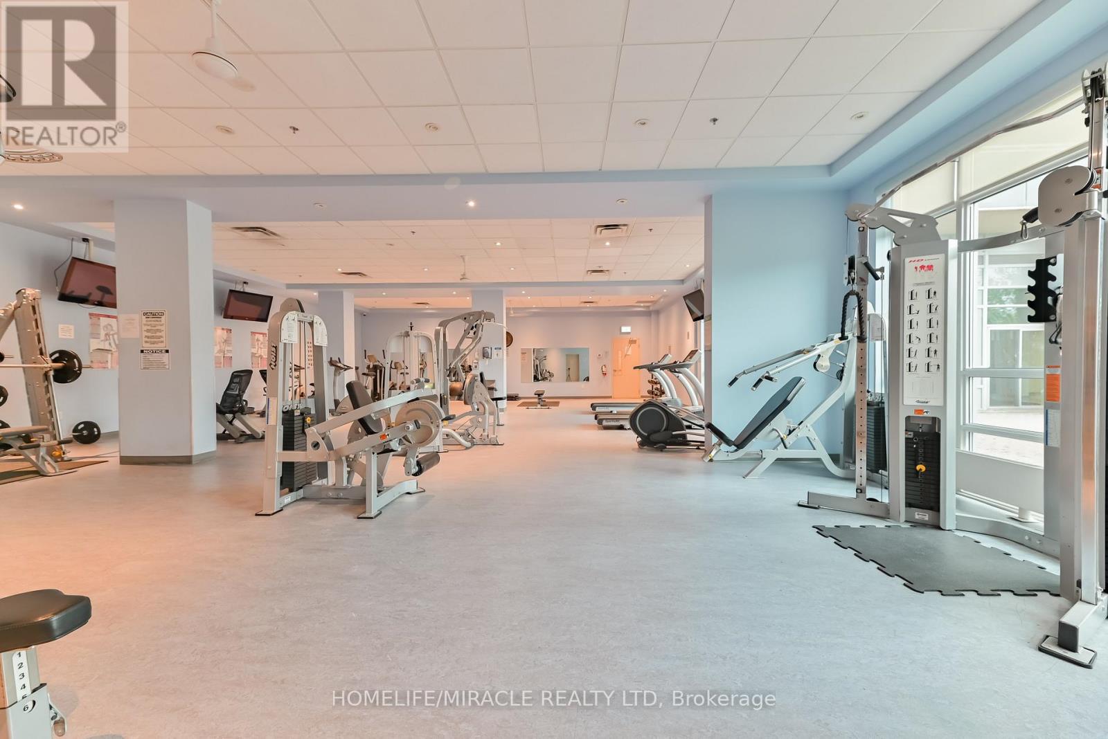 709 - 215 Queen Street E, Brampton, Ontario  L6W 0A9 - Photo 36 - W12632724