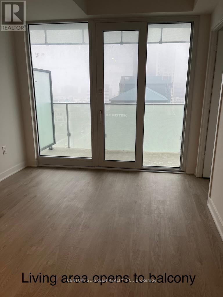 1302 - 3900 Confederation Parkway, Mississauga, Ontario  L5B 0M3 - Photo 3 - W12632728