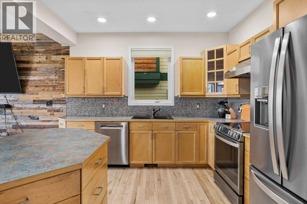 808 Lawrence Grassi Ridge, Canmore, Alberta  T1W 2Y6 - Photo 18 - A2257796