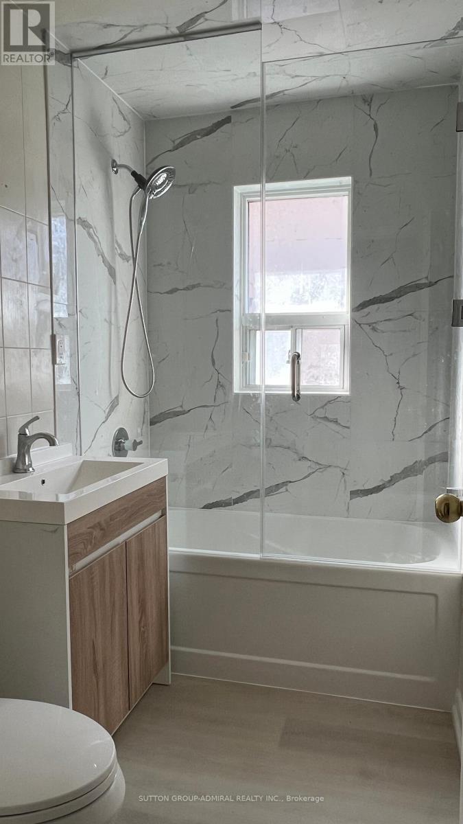 35 Verwood Avenue, Toronto, Ontario  M3H 2K6 - Photo 9 - C12628288