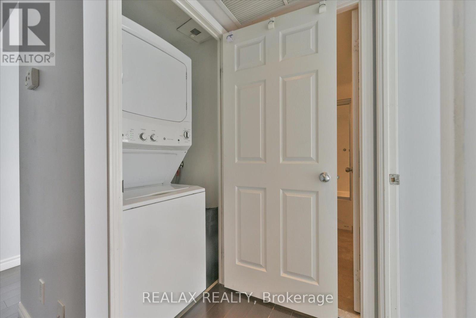 2005 - 155 Beecroft Road, Toronto, Ontario  M2N 7C6 - Photo 10 - C12632738