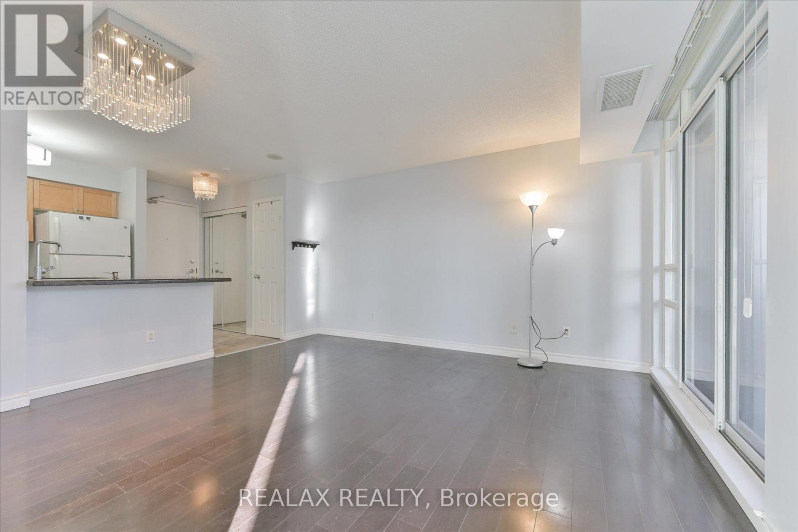 2005 - 155 Beecroft Road, Toronto, Ontario  M2N 7C6 - Photo 2 - C12632738