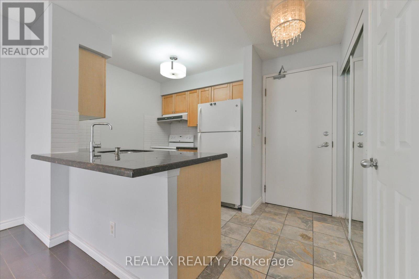 2005 - 155 Beecroft Road, Toronto, Ontario  M2N 7C6 - Photo 23 - C12632738