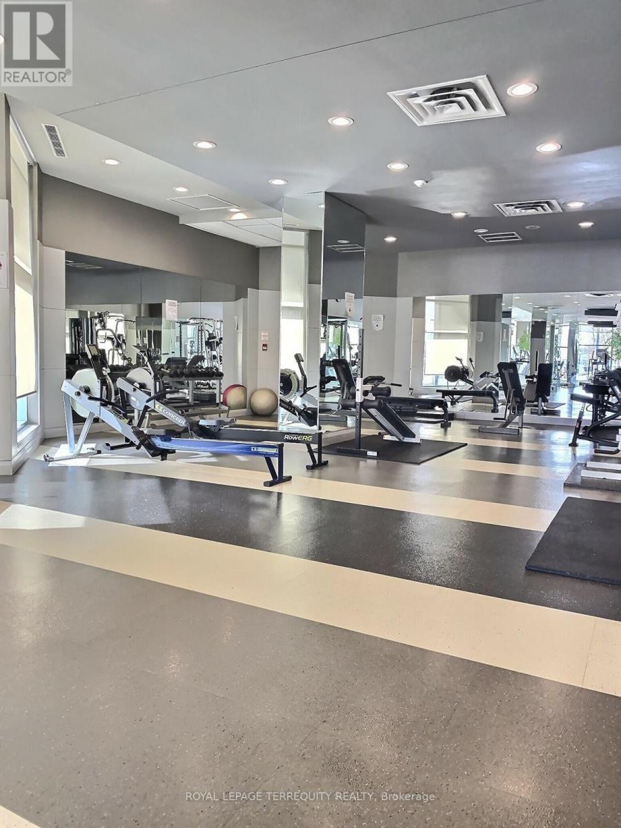 818 - 230 Queens Quay W, Toronto, Ontario  M5J 2Y7 - Photo 14 - C12632742