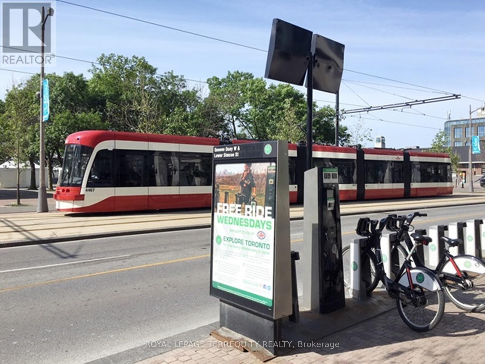 818 - 230 Queens Quay W, Toronto, Ontario  M5J 2Y7 - Photo 20 - C12632742