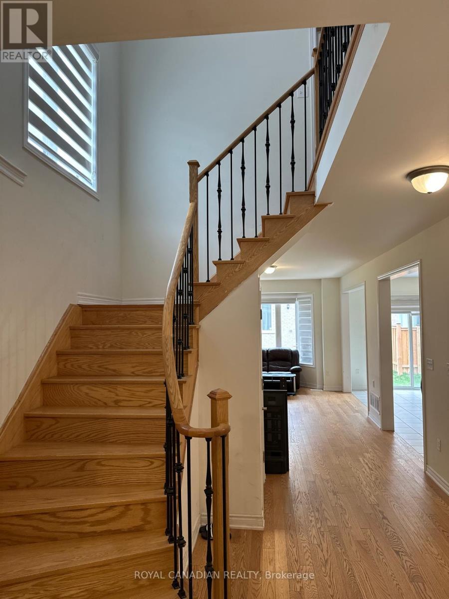 Upper - 3 Bushwood Trail, Brampton, Ontario  L7A 5J7 - Photo 11 - W12632734