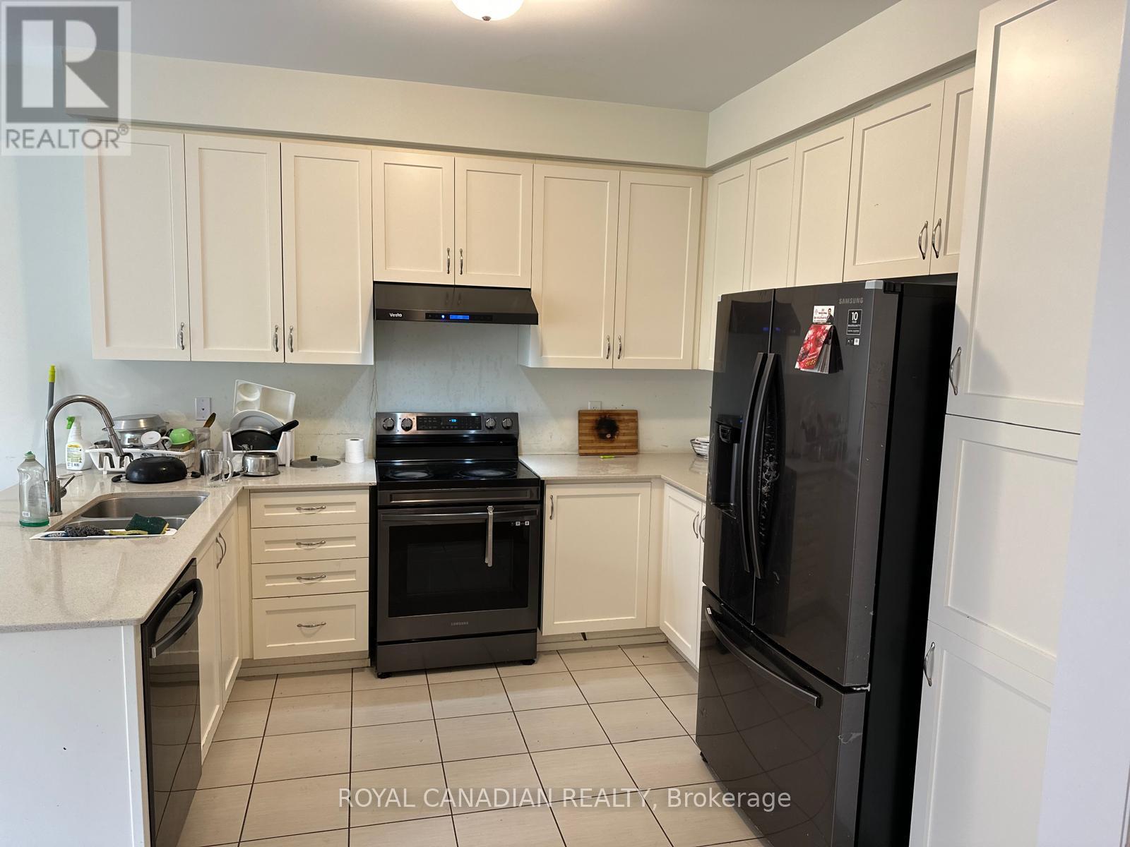 Upper - 3 Bushwood Trail, Brampton, Ontario  L7A 5J7 - Photo 6 - W12632734