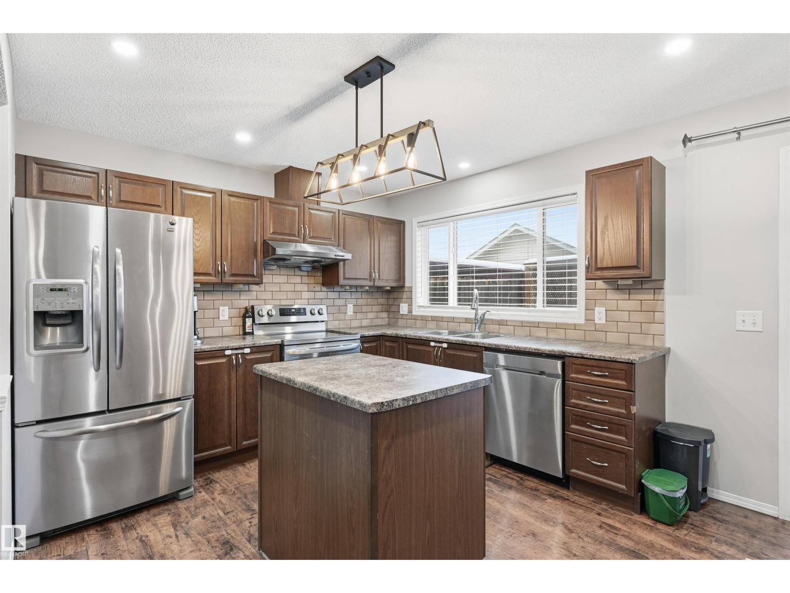 21017 60 Av Nw Nw, Edmonton, Alberta  T6M 0H6 - Photo 11 - E4468113