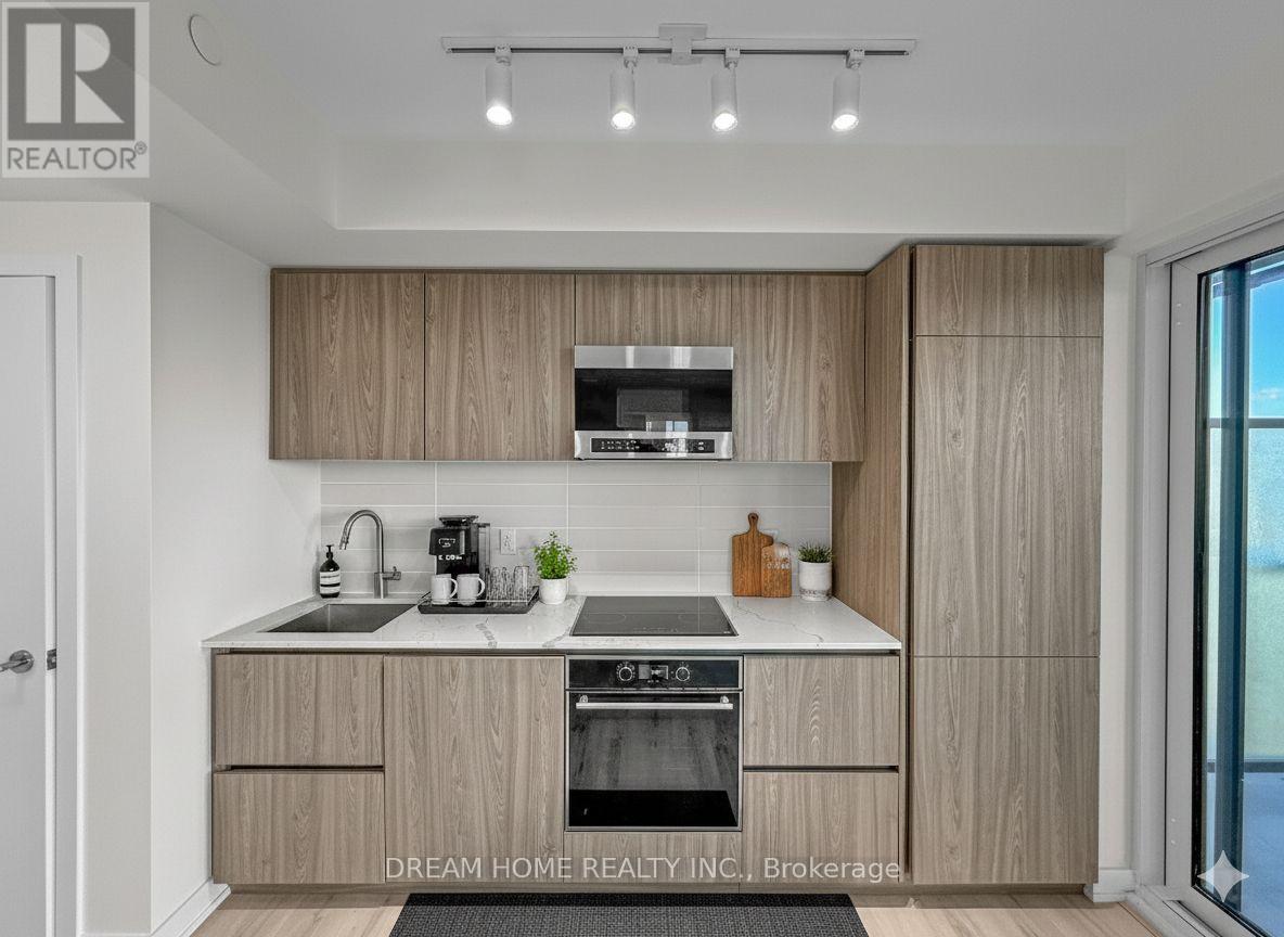 1002 - 120 Broadway Avenue, Toronto, Ontario  M4P 0E9 - Photo 8 - C12587934