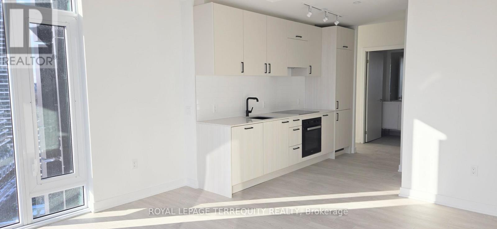 1814 - 1 Quarrington Lane, Toronto, Ontario  M3C 0S4 - Photo 10 - C12632754