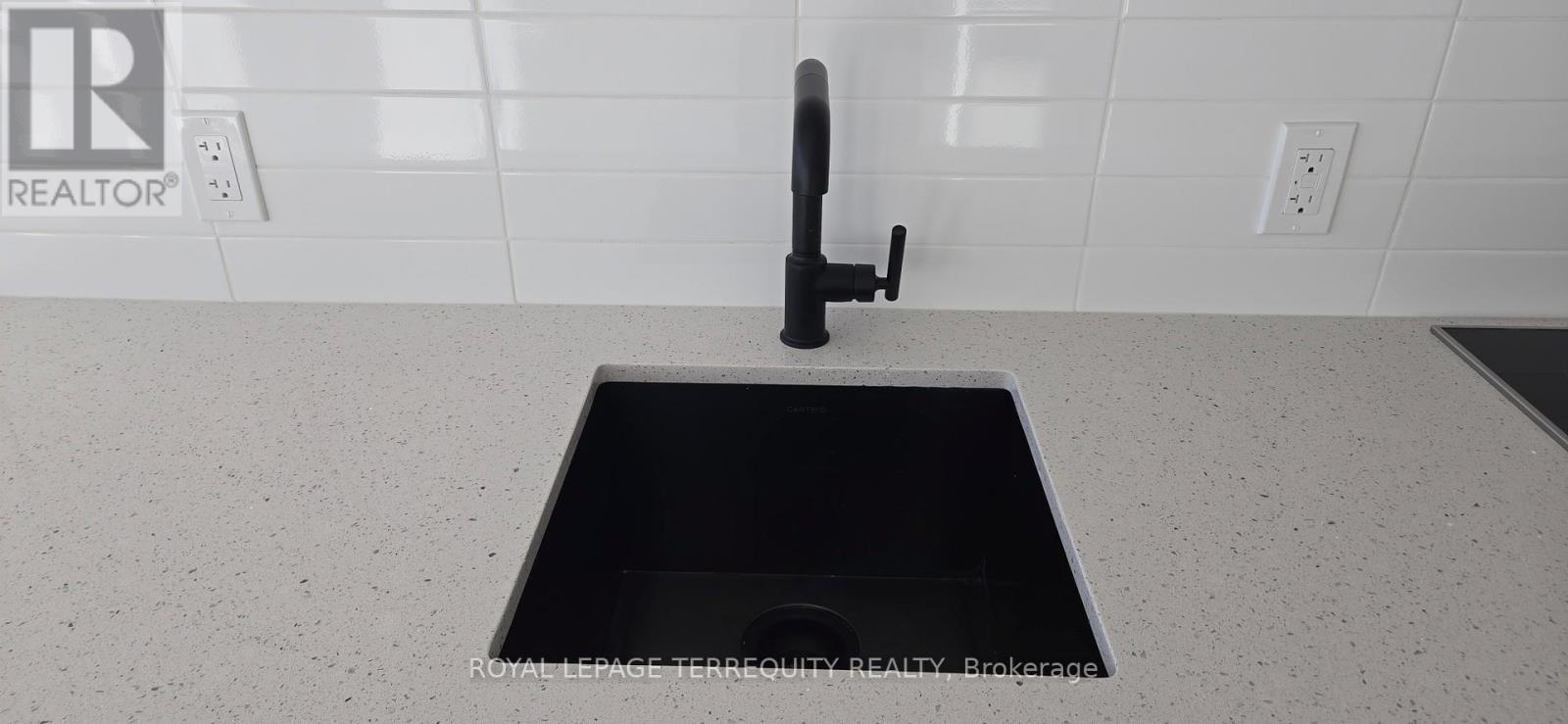 1814 - 1 Quarrington Lane, Toronto, Ontario  M3C 0S4 - Photo 11 - C12632754