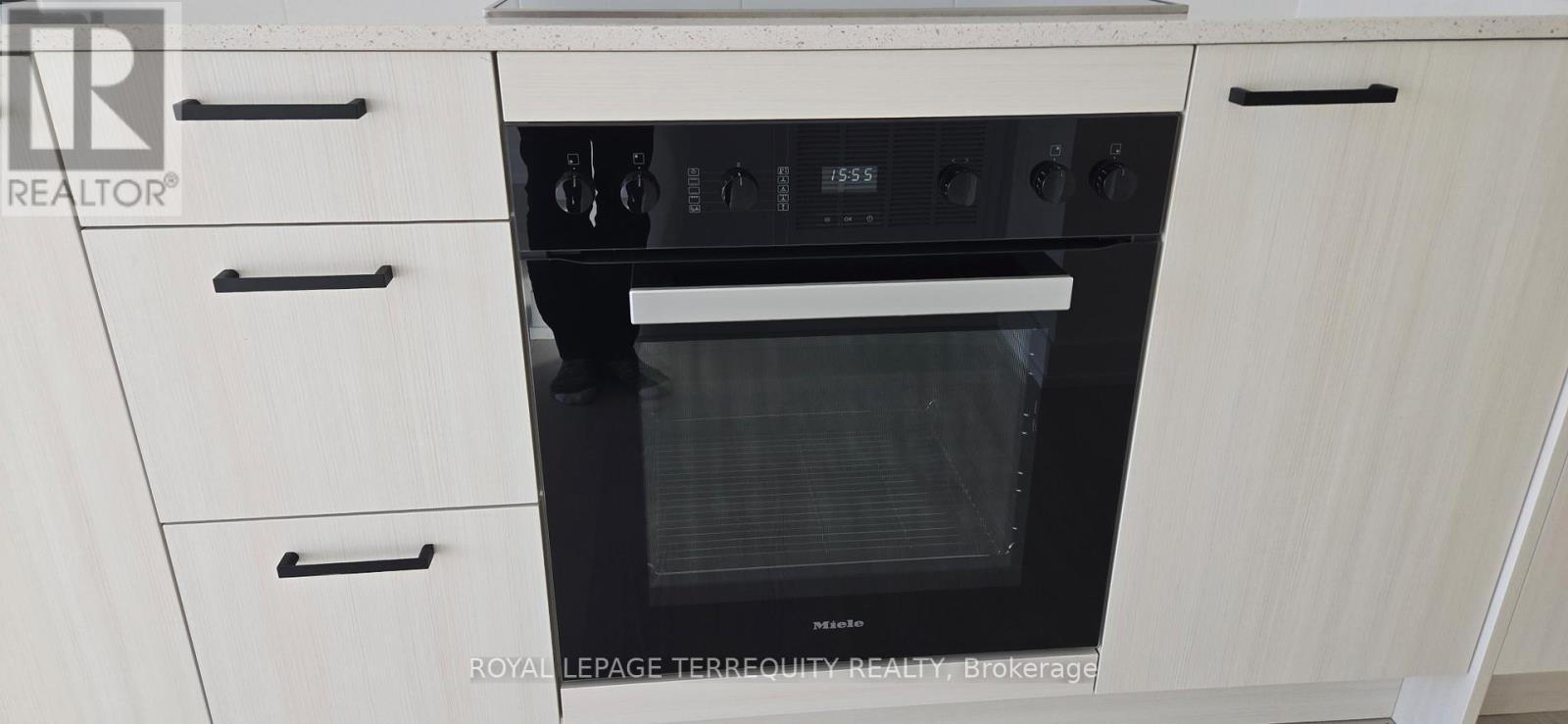 1814 - 1 Quarrington Lane, Toronto, Ontario  M3C 0S4 - Photo 12 - C12632754