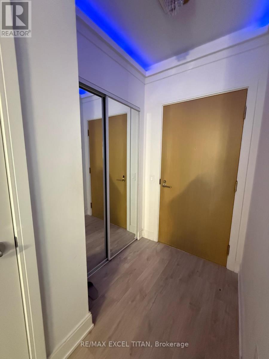 906 - 65 Annie Craig Drive, Toronto, Ontario  M8V 0C4 - Photo 3 - W12606076