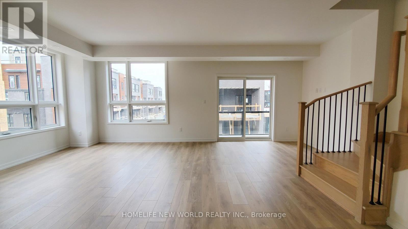 3 - 15 Lytham Green Circle, Newmarket, Ontario  L3Y 0H3 - Photo 10 - N12632752