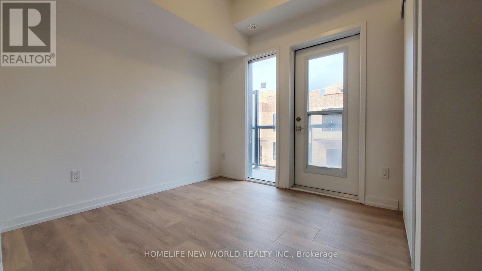 3 - 15 Lytham Green Circle, Newmarket, Ontario  L3Y 0H3 - Photo 15 - N12632752