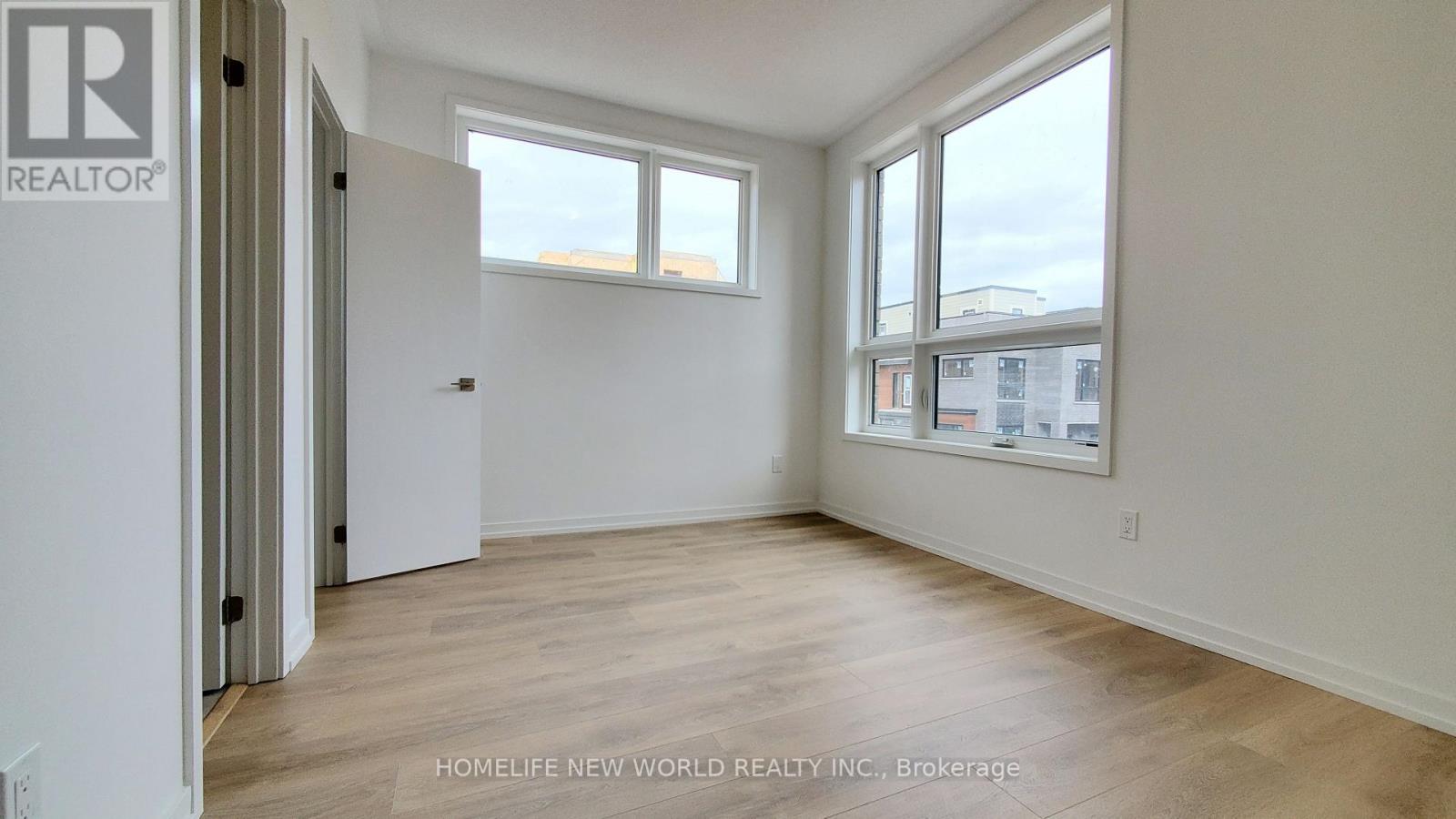 3 - 15 Lytham Green Circle, Newmarket, Ontario  L3Y 0H3 - Photo 16 - N12632752