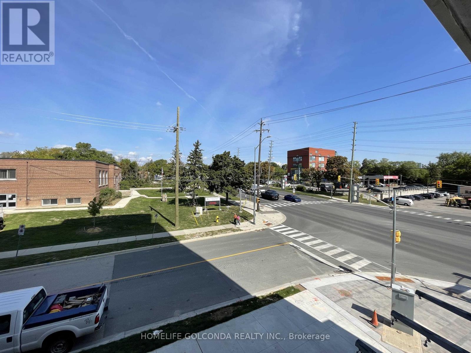 210 - 8188 Yonge Street, Vaughan, Ontario  L4J 1W5 - Photo 4 - N12632762
