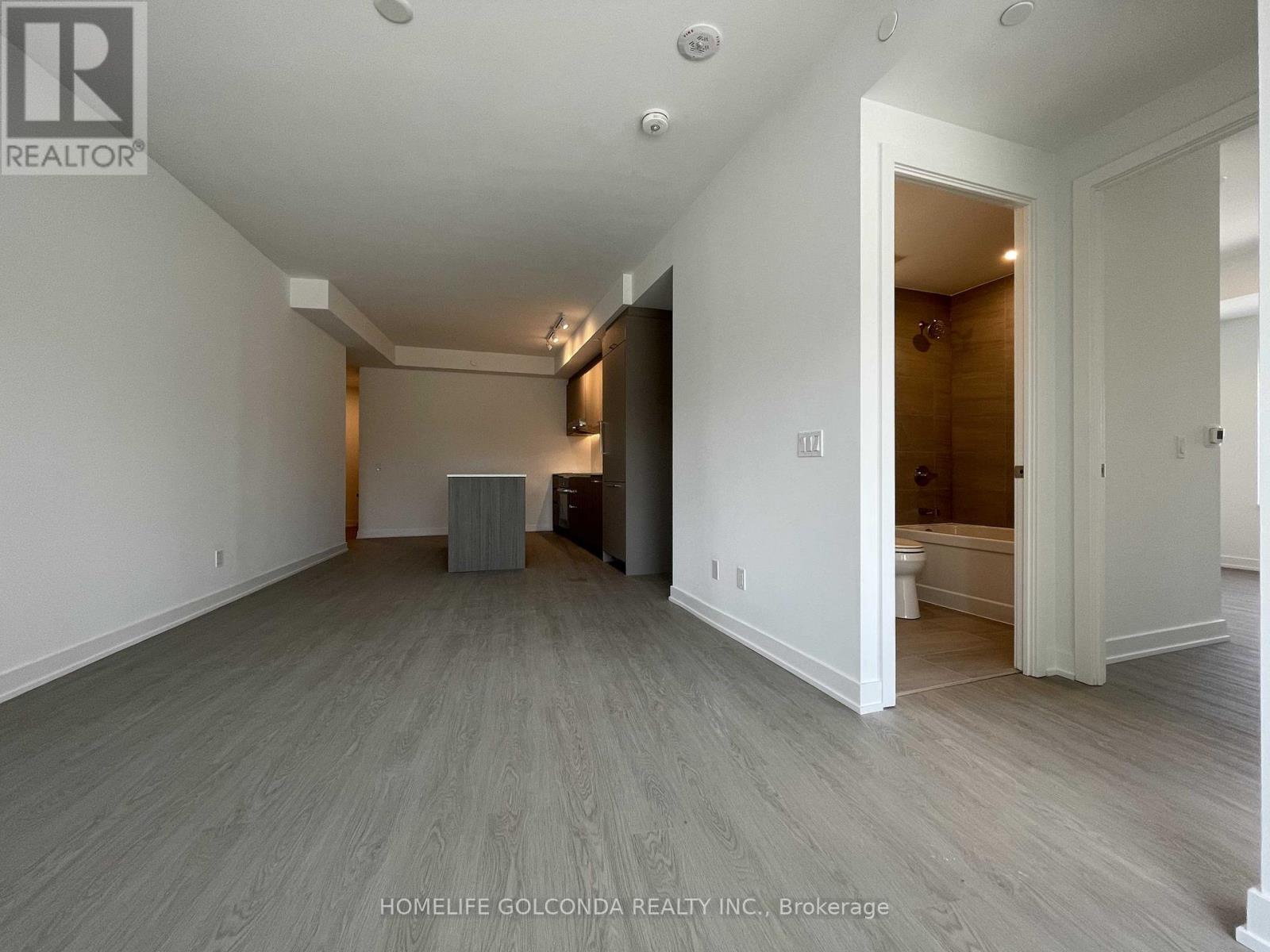 210 - 8188 Yonge Street, Vaughan, Ontario  L4J 1W5 - Photo 5 - N12632762