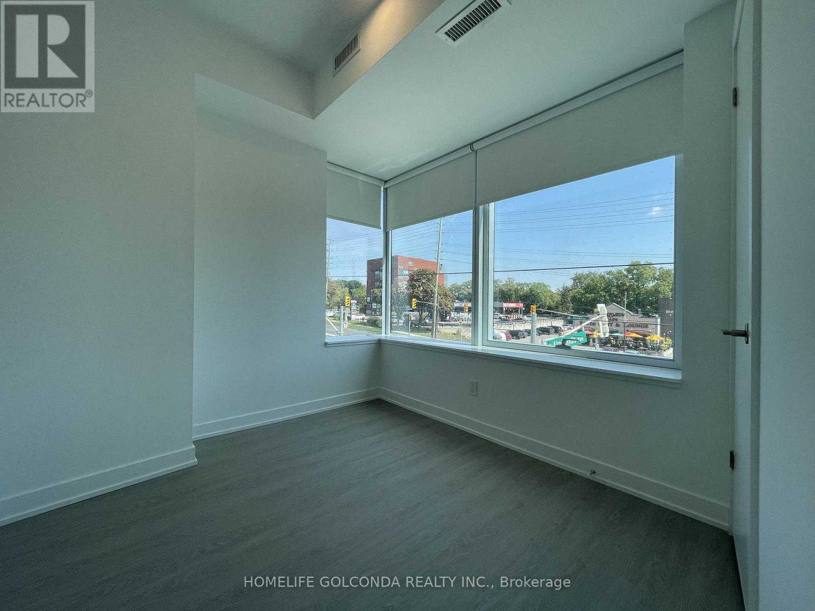 210 - 8188 Yonge Street, Vaughan, Ontario  L4J 1W5 - Photo 8 - N12632762