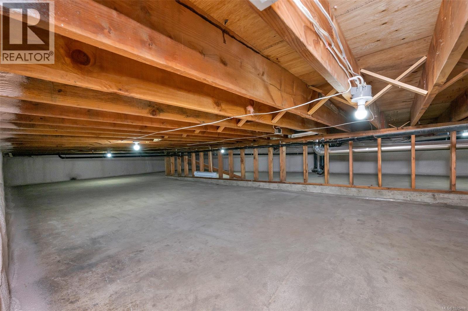 1041 Hulford St, Saanich, British Columbia  V8X 3B5 - Photo 34 - 1021488