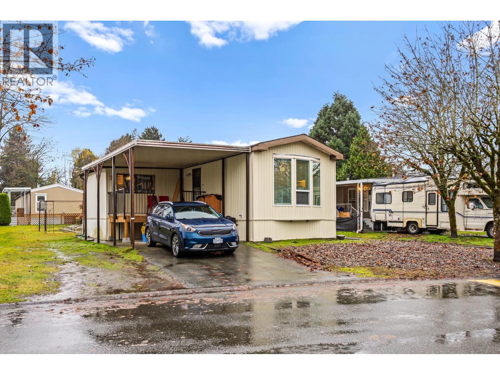 79 145 KING EDWARD STREET, Coquitlam, British Columbia