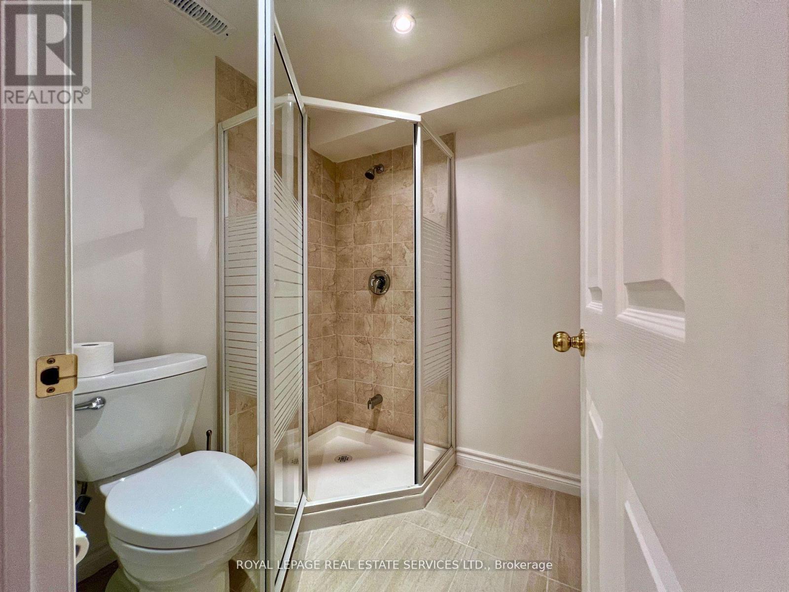 1450 Greenbriar Drive, Oakville, Ontario  L6M 1Z3 - Photo 19 - W12632780