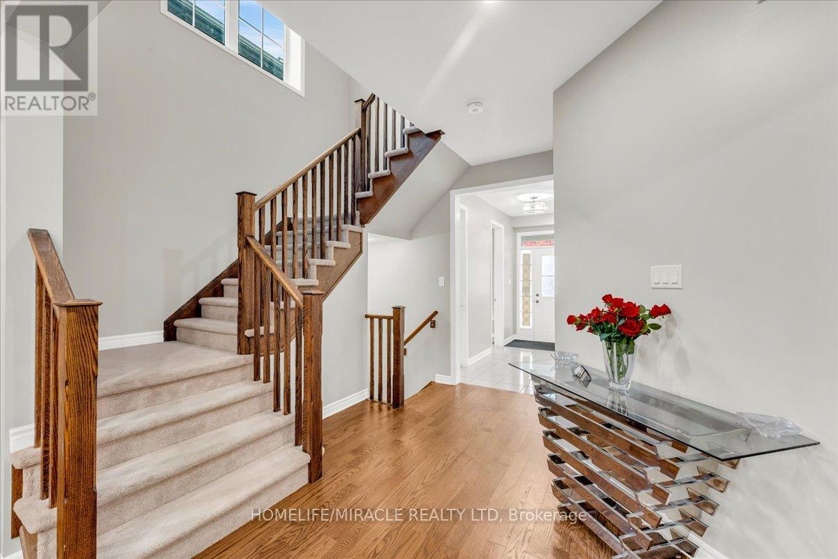 75 Compass Trail, Cambridge, Ontario  N3E 0B5 - Photo 7 - X12632768