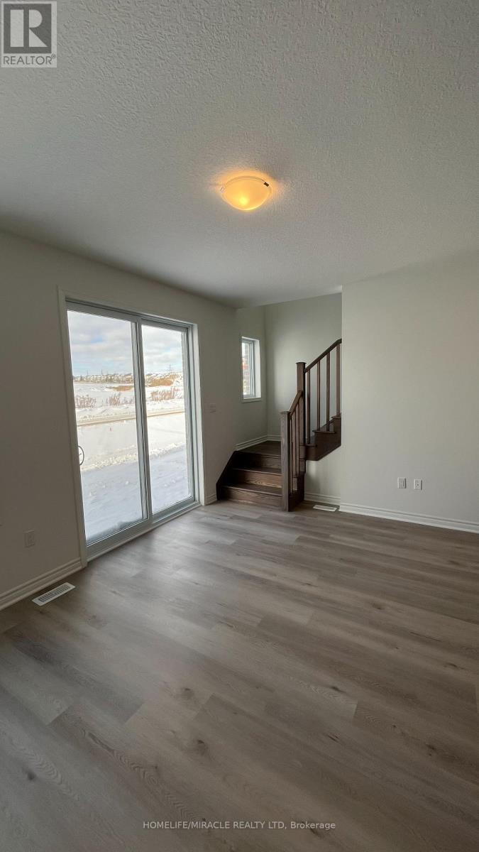 17 Canterhome Street, Kitchener, Ontario  N2R 0V2 - Photo 10 - X12630594