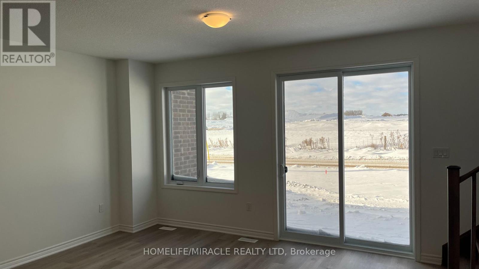 17 Canterhome Street, Kitchener, Ontario  N2R 0V2 - Photo 9 - X12630594