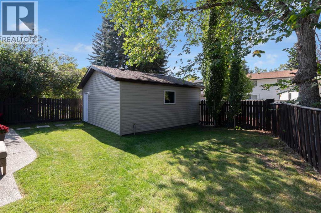 39 Midpark Close Se, Calgary, Alberta  T2X 1N9 - Photo 31 - A2269907