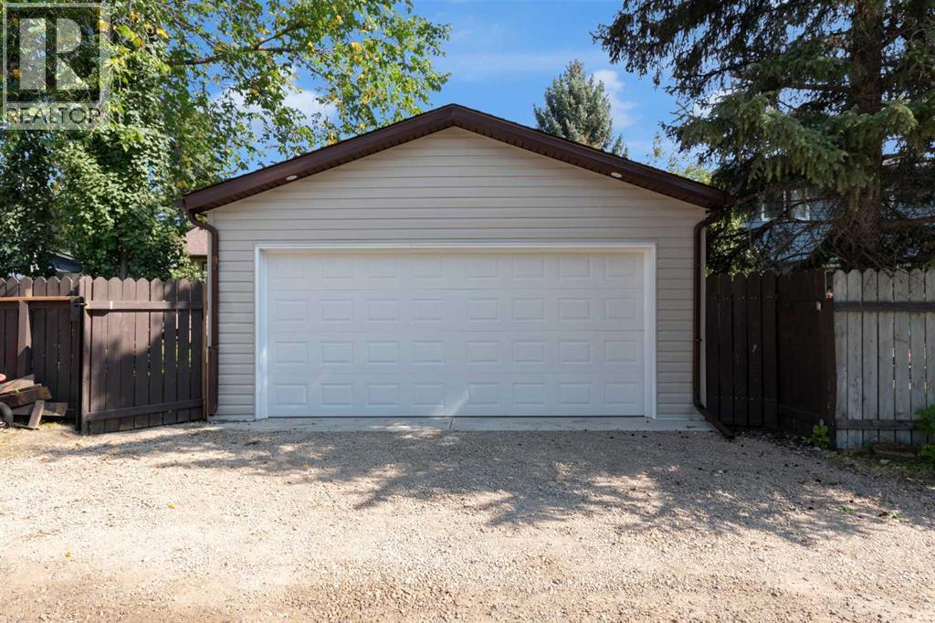 39 Midpark Close Se, Calgary, Alberta  T2X 1N9 - Photo 32 - A2269907