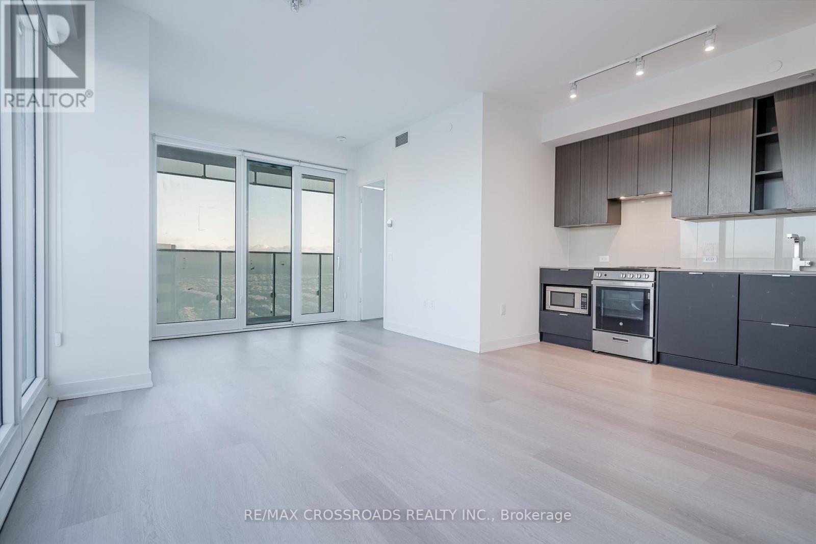 1804 - 3883 Quartz Road, Mississauga, Ontario  L5B 0M4 - Photo 13 - W12632812