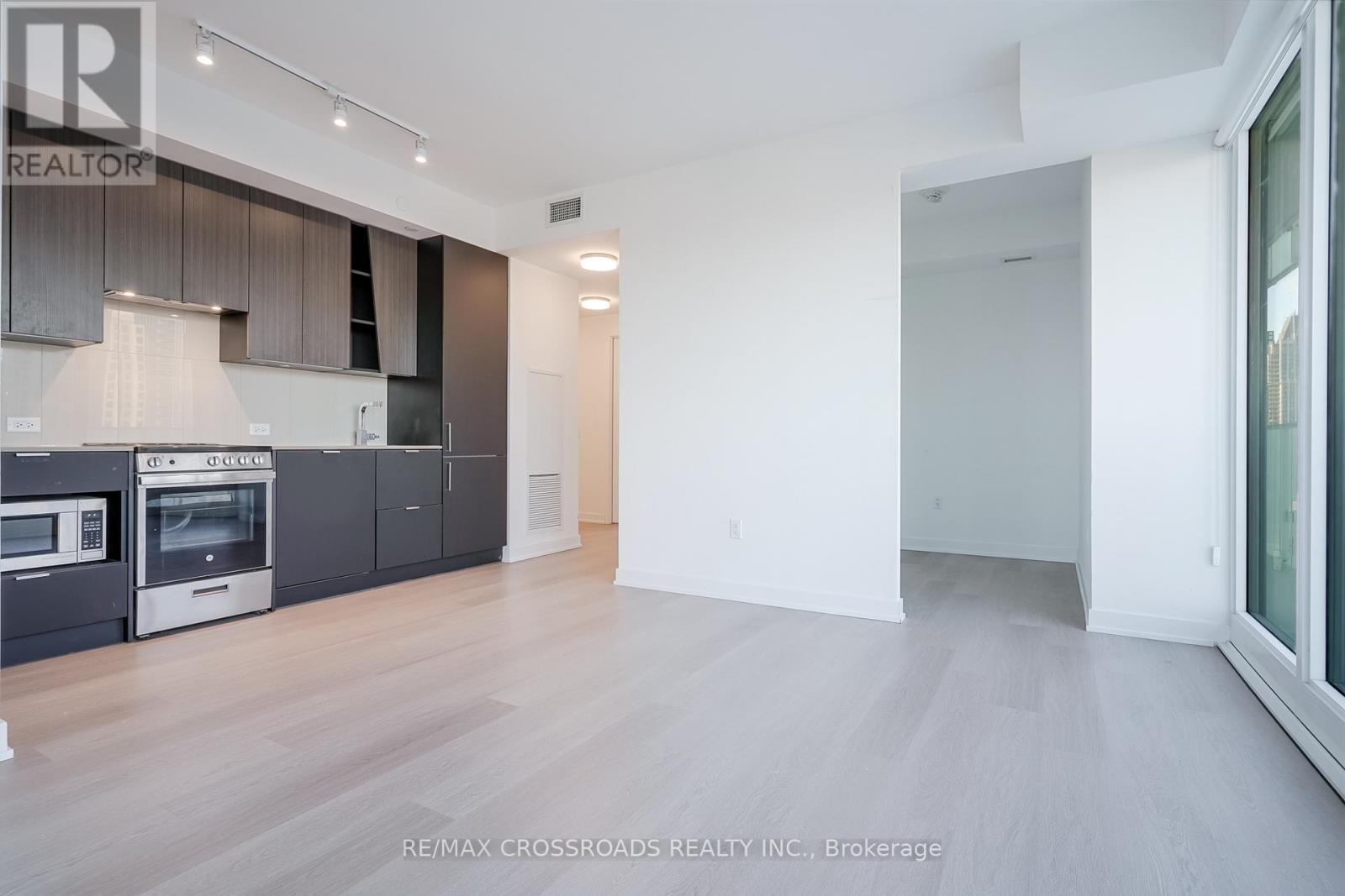 1804 - 3883 Quartz Road, Mississauga, Ontario  L5B 0M4 - Photo 16 - W12632812