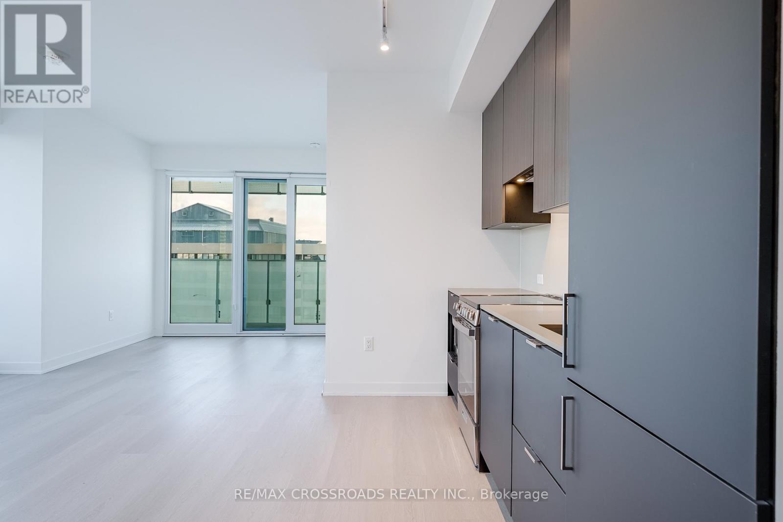 1804 - 3883 Quartz Road, Mississauga, Ontario  L5B 0M4 - Photo 9 - W12632812