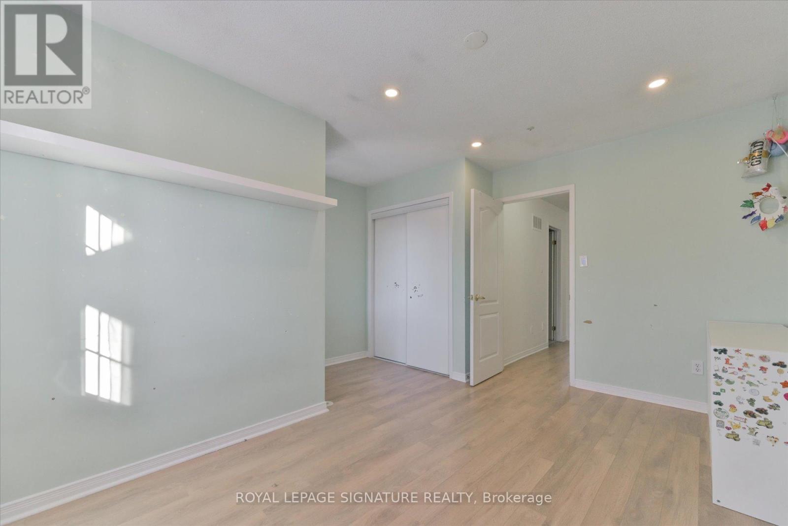 11 - 435 Hensal Circle, Mississauga, Ontario  L5A 4P1 - Photo 16 - W12632816