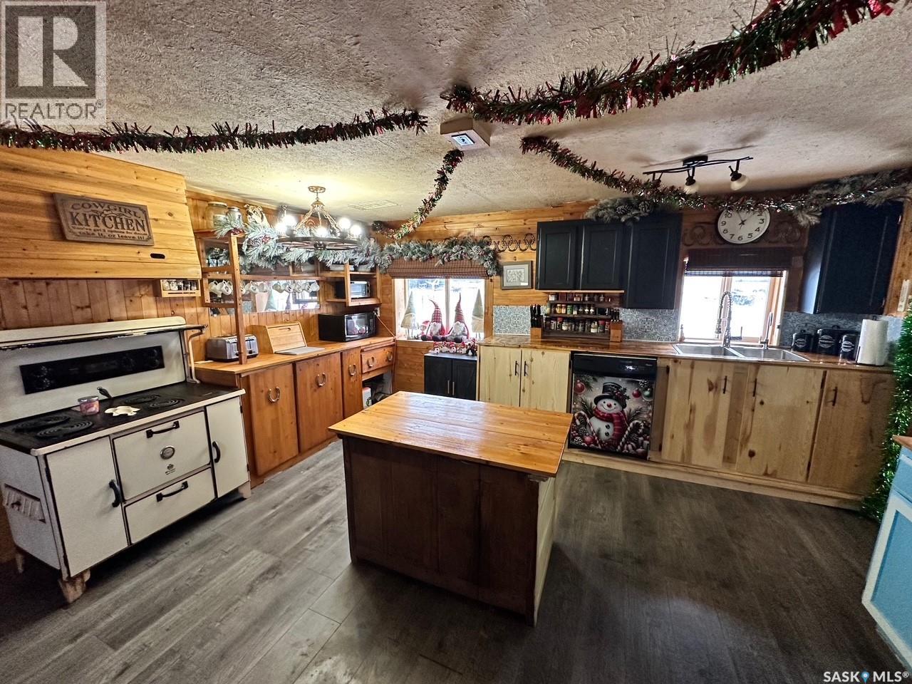 Salmond Acres, Hudson Bay Rm No. 394, Saskatchewan  S0E 0Y0 - Photo 2 - SK025620