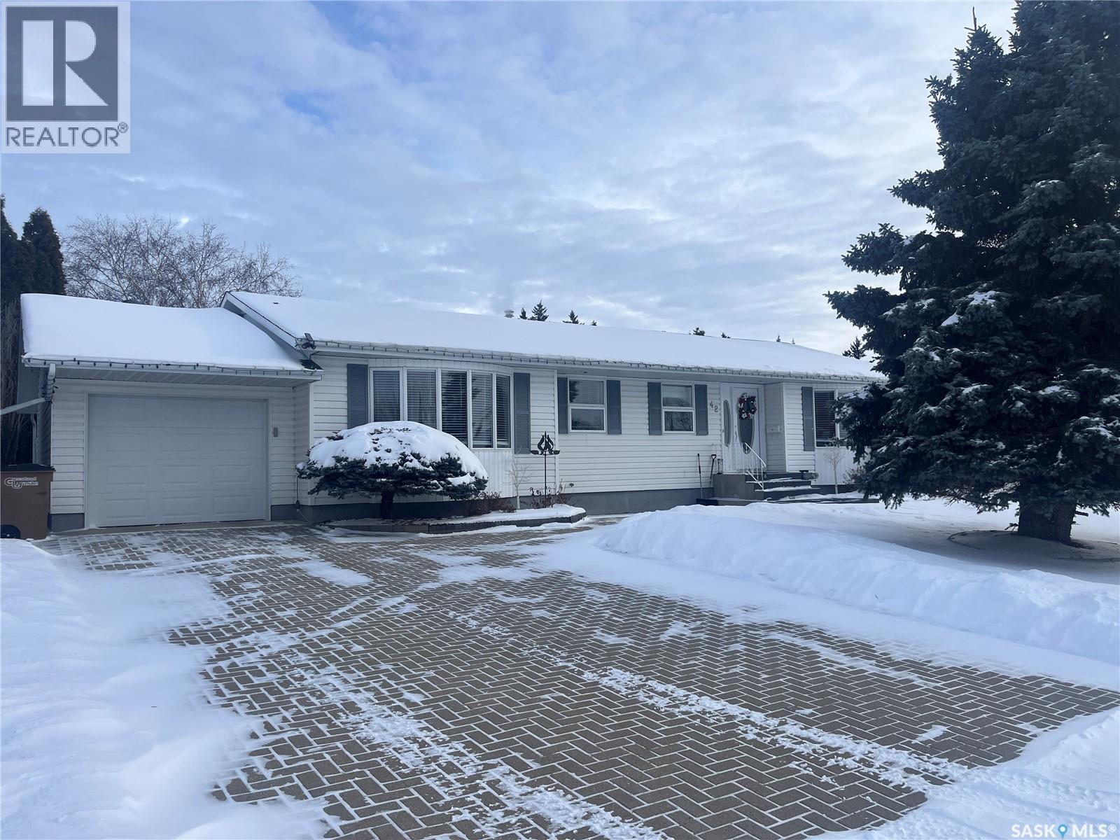 42 7th STREET NE, Wadena, Saskatchewan
