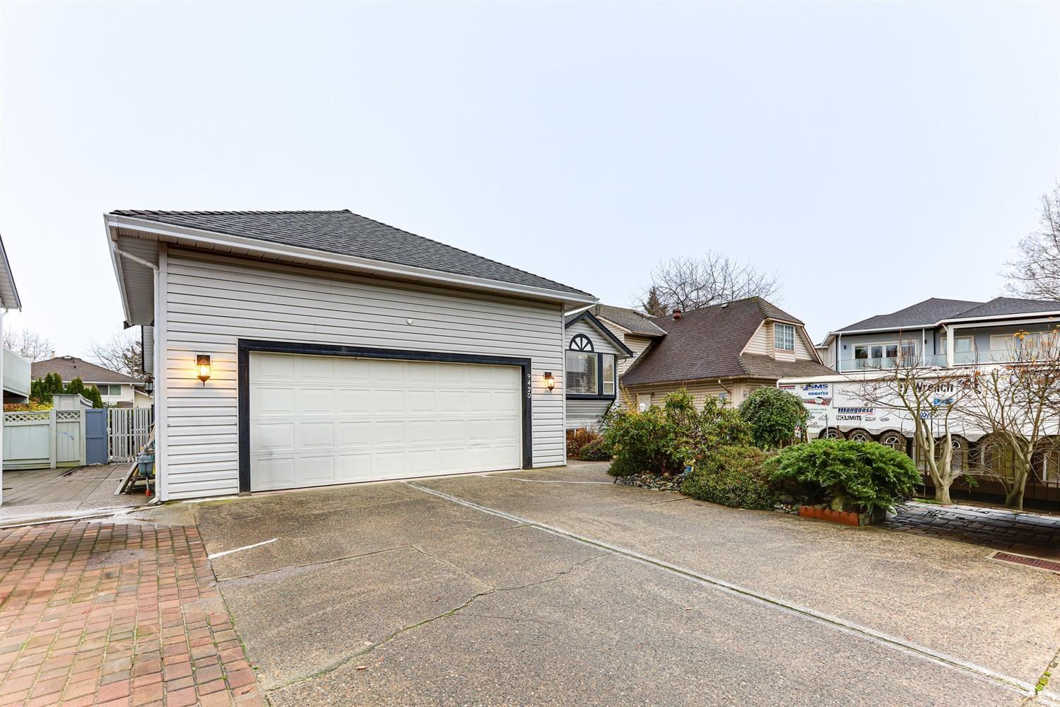 9420 157 Street, Surrey, British Columbia  V4N 3B5 - Photo 3 - R3073612