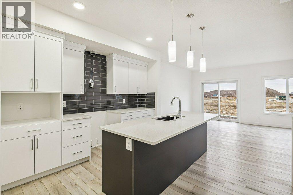 39 Legacy Glen Heights Se, Calgary, Alberta T2X 5Z6 - Photo 7 - A2254315