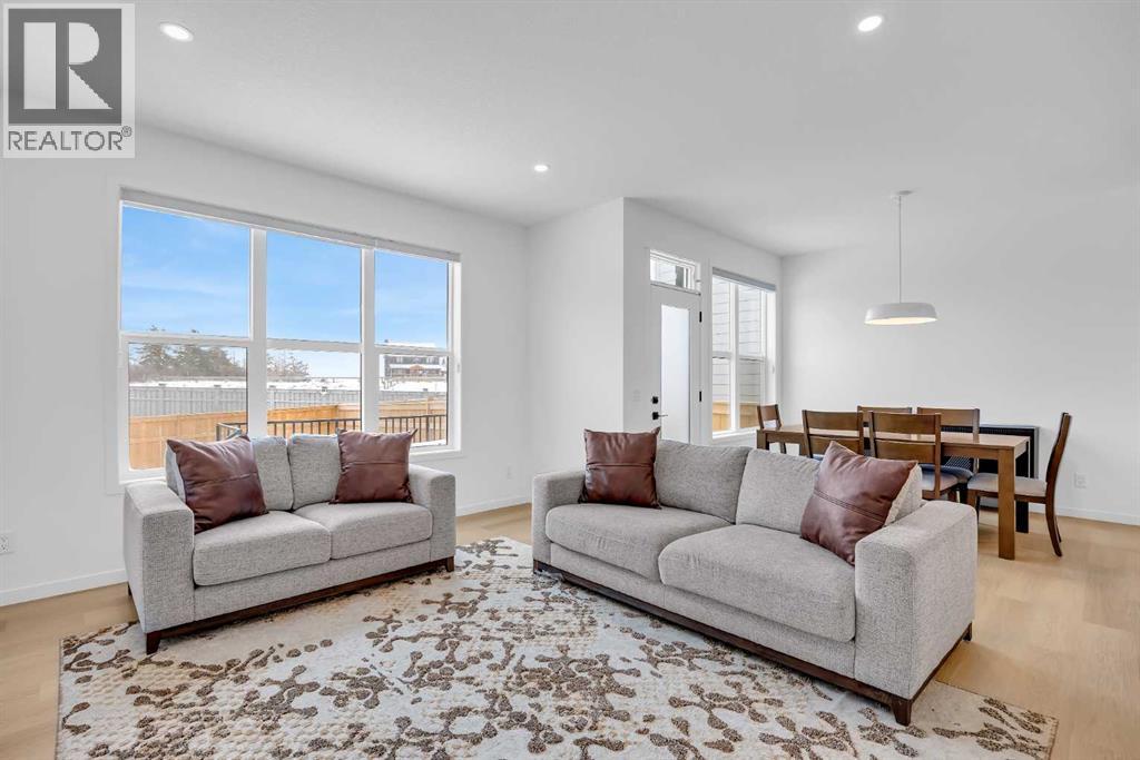 16 Magnolia Bay Se, Calgary, Alberta  T3M 3M9 - Photo 16 - A2274748